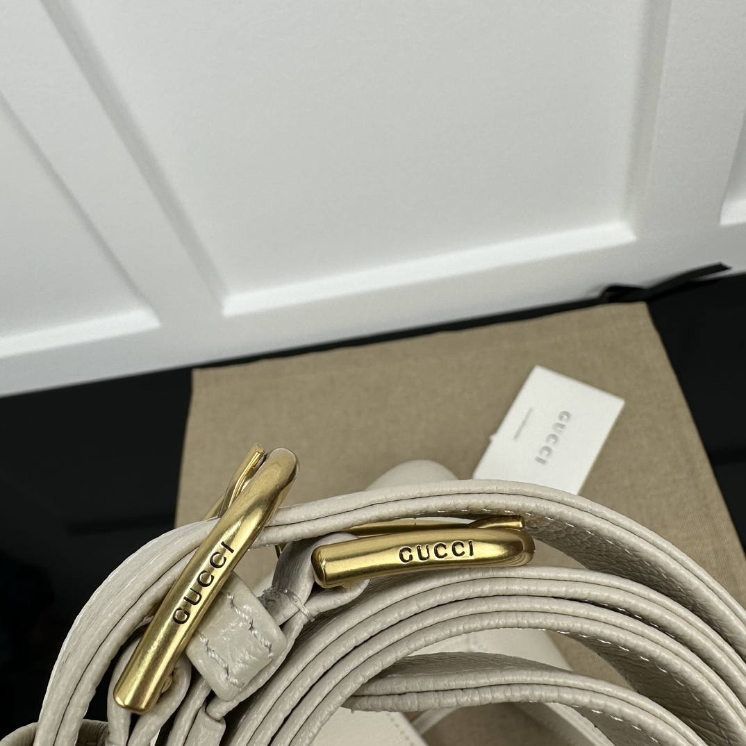 Gucci Hobo Bags